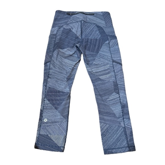 LN - Lululemon Wunder Under Crop - 21” hi rise - etch hail midnight - size 4 - Picture 6 of 8